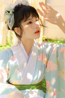 《女人的战争之肮脏的交易》2
